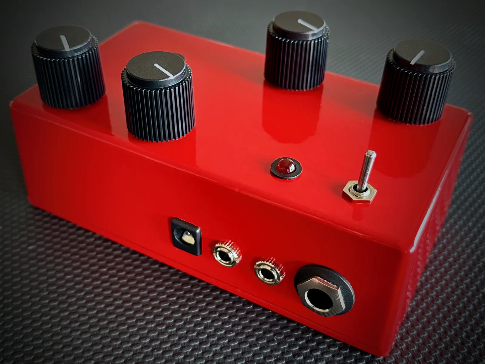 8-Bit Synthesizer