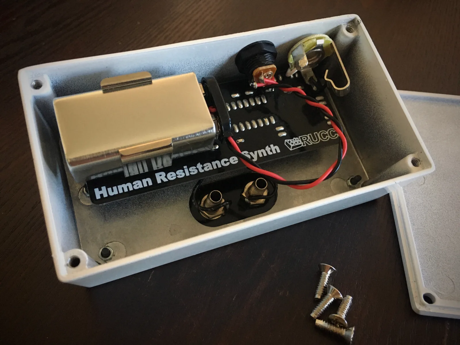 Human Resistance Synth