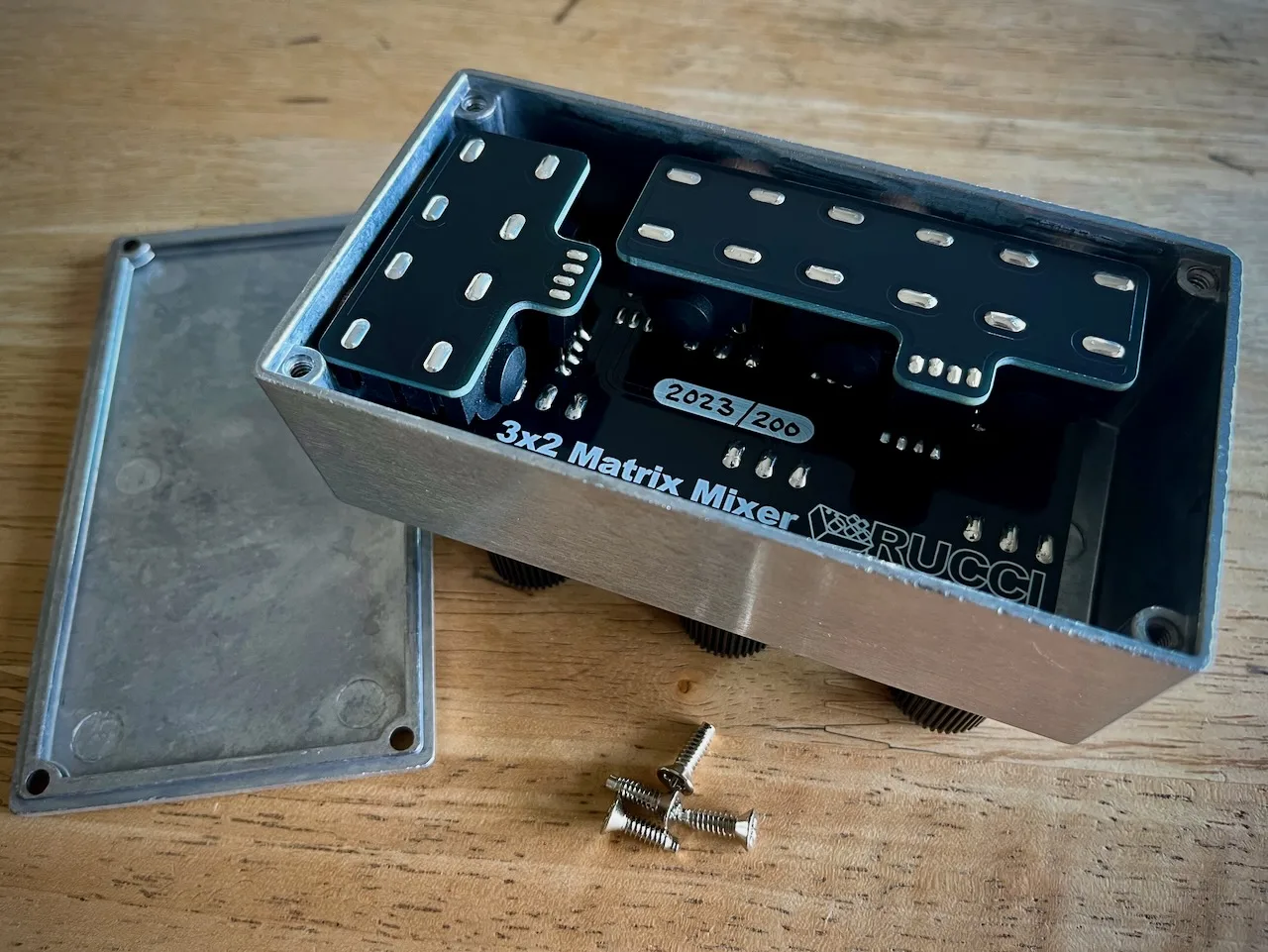3x2 Matrix Mixer